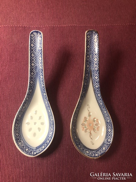 Chinese porcelain rice grain spoon, 2 pcs