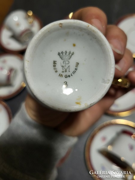 6 csésze 12 alátét Német porcelán aranyozott kávéskészlet