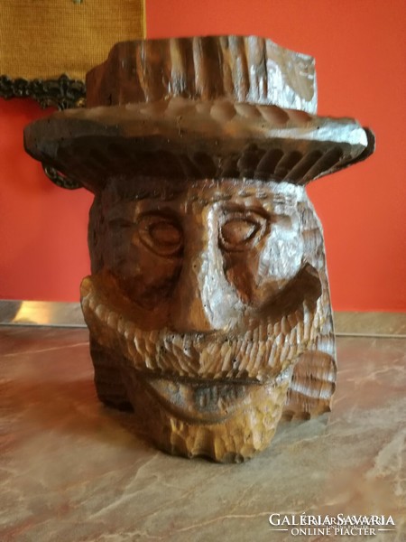 Folk wood carving, head, cup holder