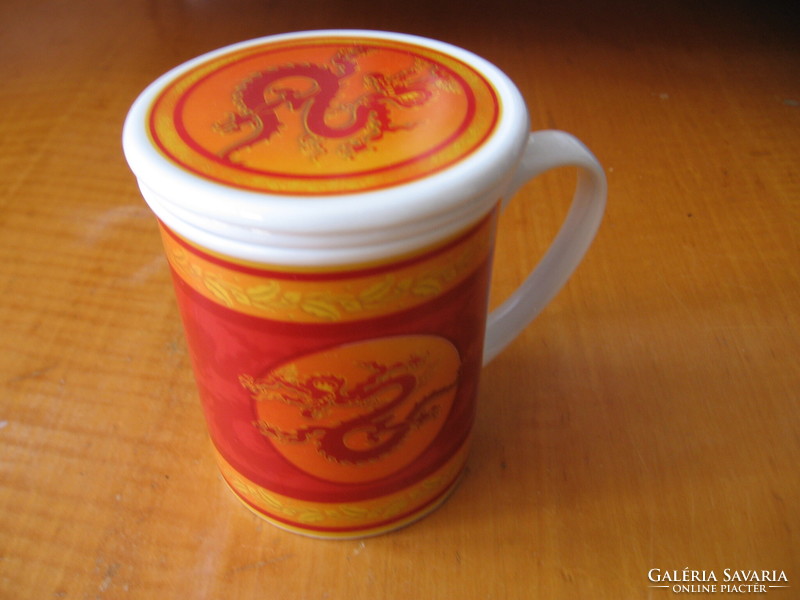 Cha cult porcelain tea mug with dragon, lid, filter