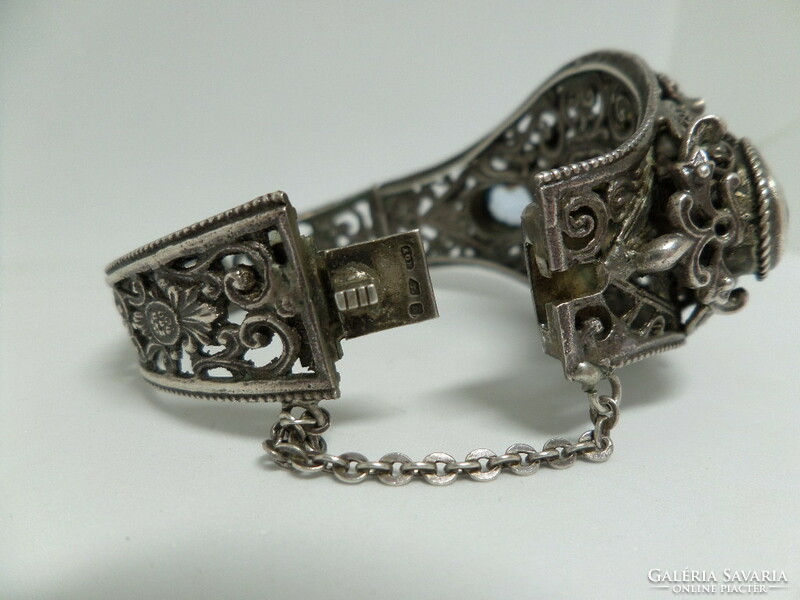 Huge silver alloy bracelet / wristband