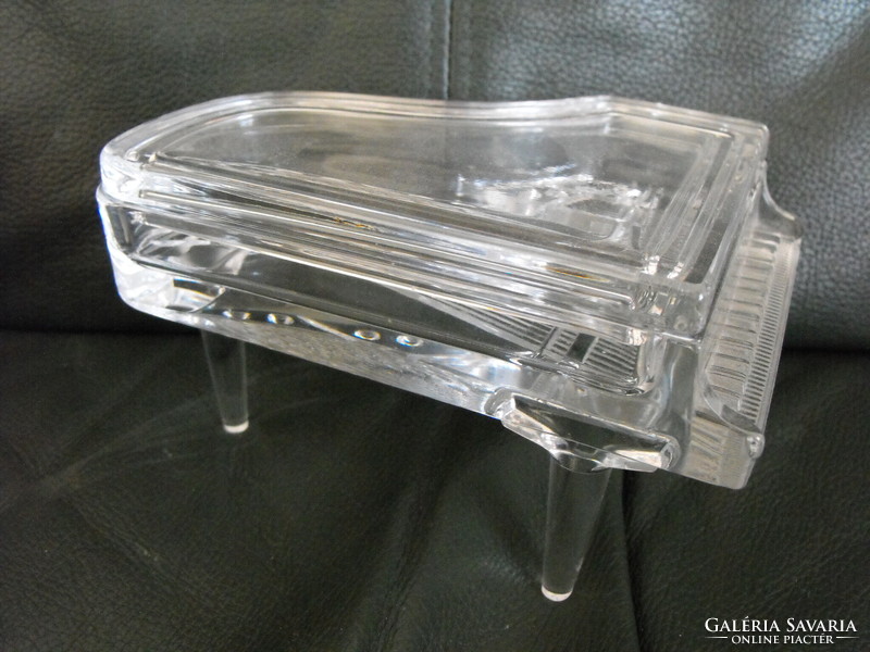 Glass piano flawless ornament with removable top transparent