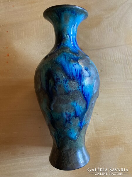 Bod Éva keramikus festett-mázas 21,5 cm magas, hibátlan kerámia vázája