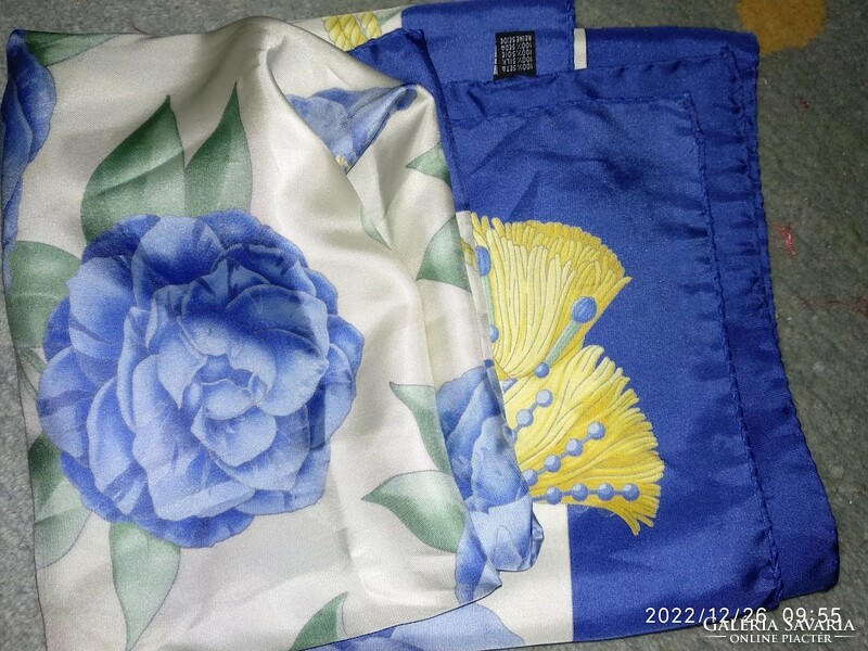Gorgeous silk scarf, blue-toned real silk, large women's scarf with a rose pattern
