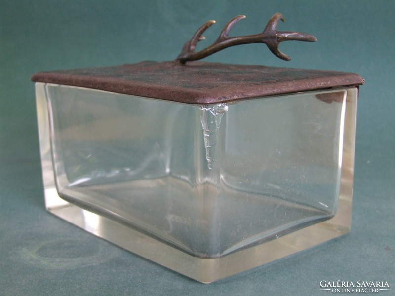 Glass box for hunters (090323)