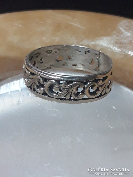 Levélmintás, cizellált ezüst gyűrű - 59- es méret