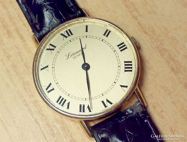 Leonard geneva 17 stone Swiss watch. In beautiful, flawless, working condition