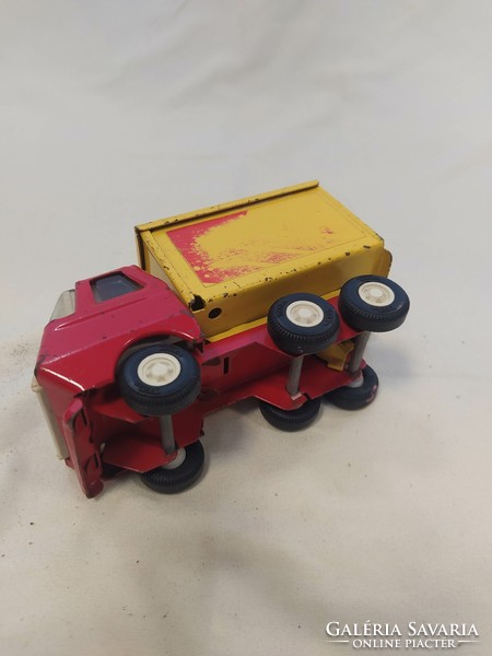 Retro tonka toy truck