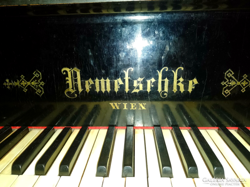 Bécsi NEMETSCHKE zongora 1873