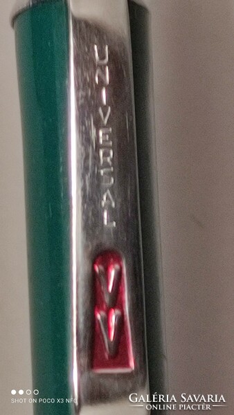 I recommend it to the vintage pen universal made in Italy collection