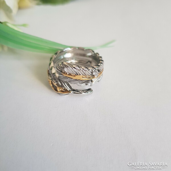 New, feather-shaped ring with rhinestones, adjustable size