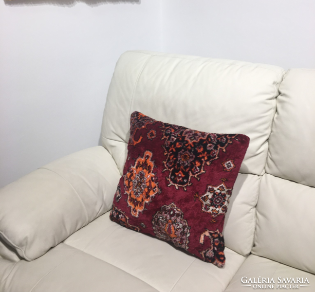 Seat cushion gift with decorative cushion