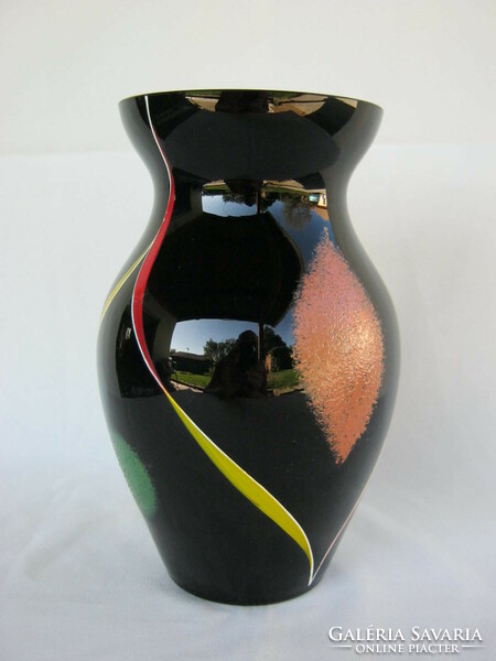 Black glass retro vase 21 cm