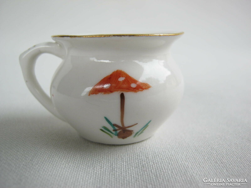Aquincum porcelain mushroom mini mug