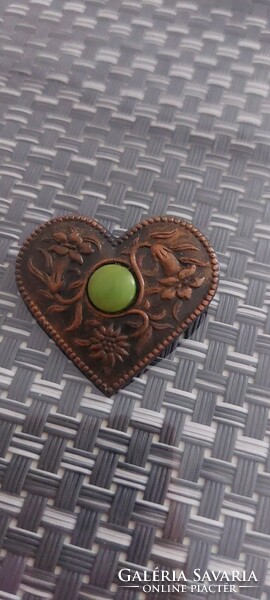 Heart brooch from legacy