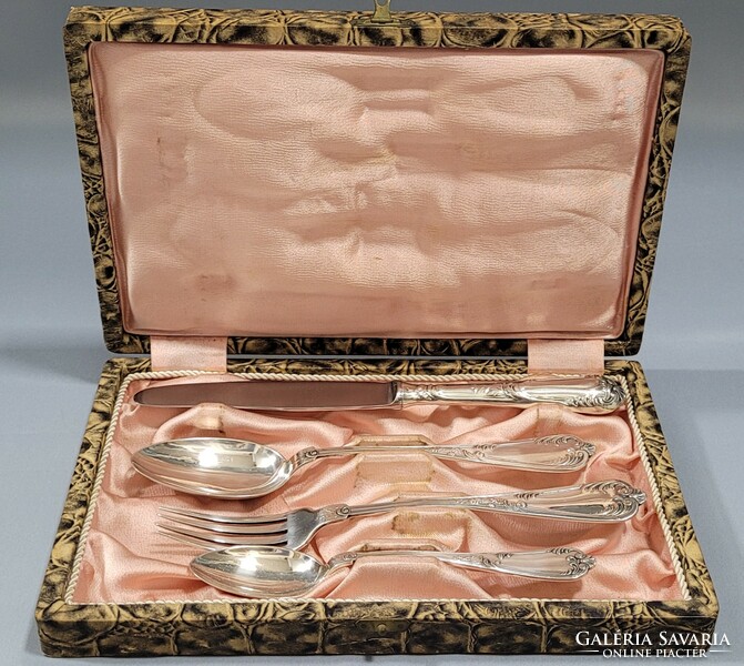 Antique baroque silver christening set in box 117 g