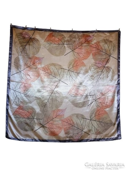 Silk vintage shawl 90x90 cm. (6496)