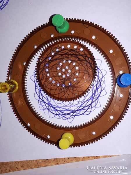 Drawing wheel, retro creative game