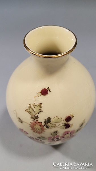 Zsolnay kézzel festett virágos porcelán váza
