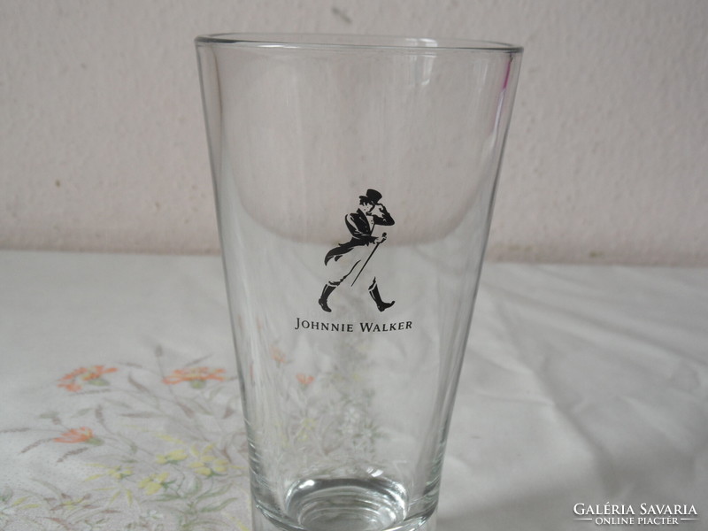 Johnnie Walker üveg pohár