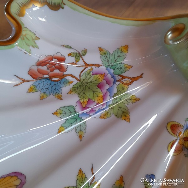An old Herend Victoria pattern serving bowl
