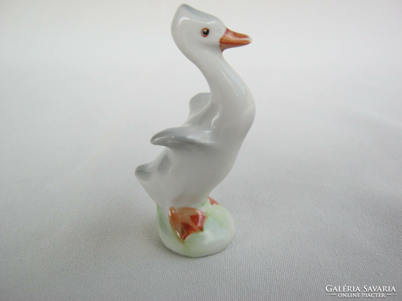 Hollóház porcelain mini goose