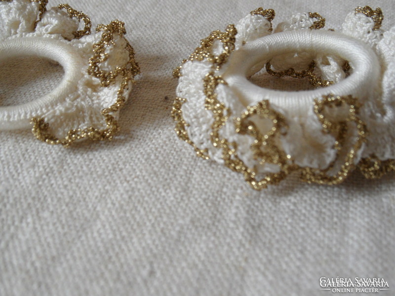 Crocheted festive lace napkin rings (8 pcs.)
