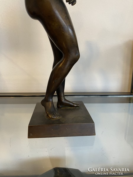 Antique female nude bronze statue