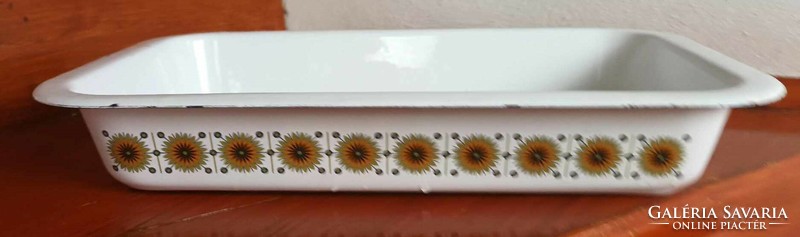 Flower-patterned white enamel baking dish - baking tray