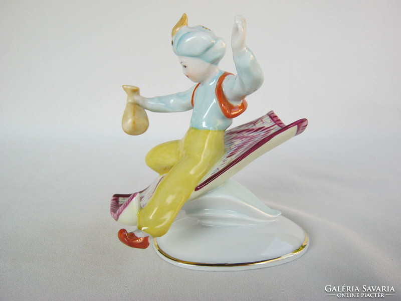 Hollóházi porcelán Aladdin repülőszőnyegen