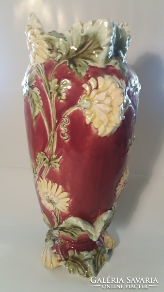 Szecessziós majolika váza, virág dekorral, nagy méretű, 33 cm
