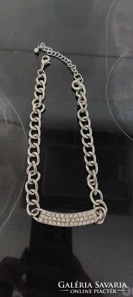 Silver-plated rhinestone necklace