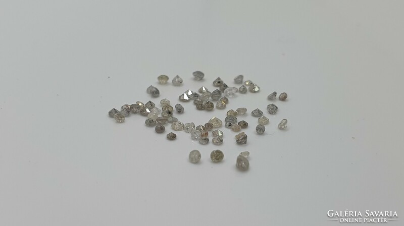 Gyémánt Brill És Kerek Csiszolás 1.01 Karát.