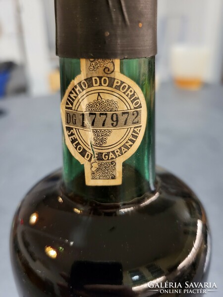Constantino's colheita 1910 port wine