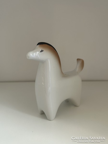 Hollóházi Veres Miklós által tervezett Art Deco porcelán ló