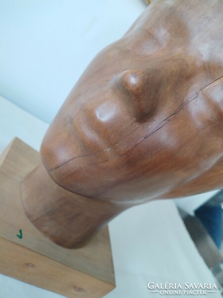 Female head - wooden sculpture / Ferenc on wheels