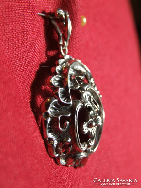Rococo silver pendant (191221)