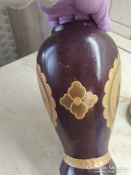 Urn for sale! Elegant ceramic urn with gold decoration for sale!