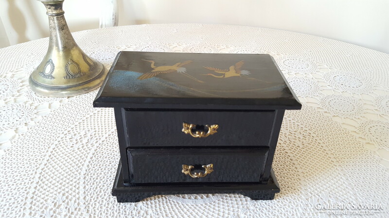 Japanese musical jewelry lacquer box