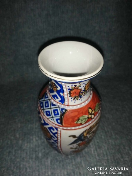 Kínai porcelán váza 17cm (A5)