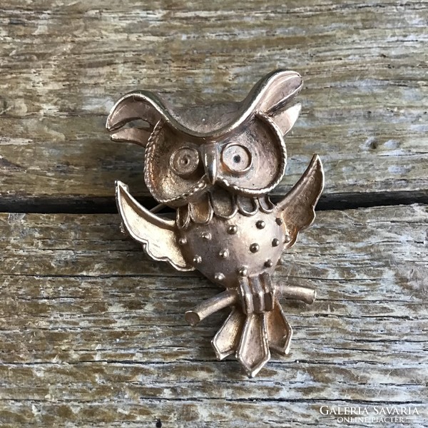 Older solid copper owl brooch