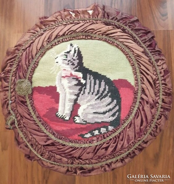 Round antique tapestry decorative pillow with a cat
