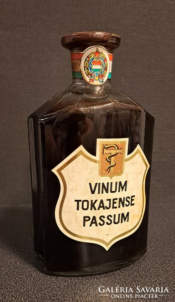1975 Vinum Tokajense Passum - Tokaji 5 puttonyos aszú