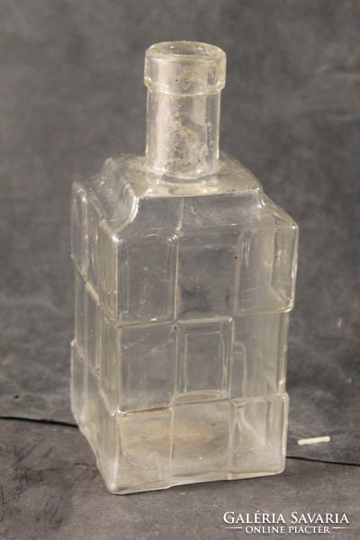 Antik likőrös vagy gyógyvizes üveg 464