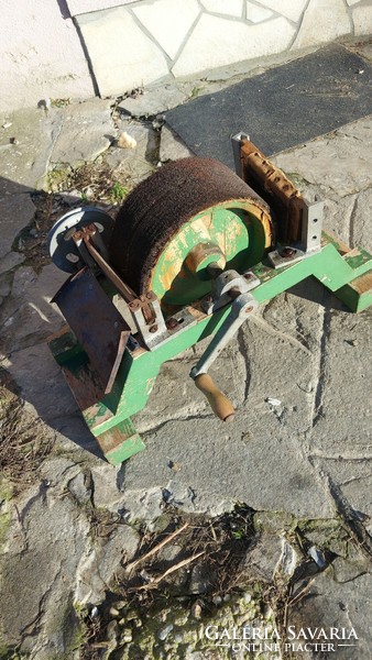 Antik kártoló gép mechanikus gyapjúfésü
