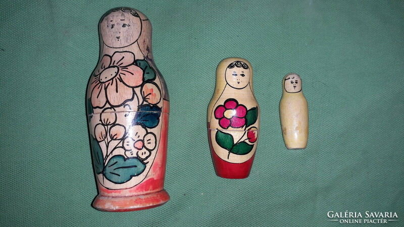 Old cccp Russian matryoshka doll 3 pieces, the largest 12 cm according to the pictures