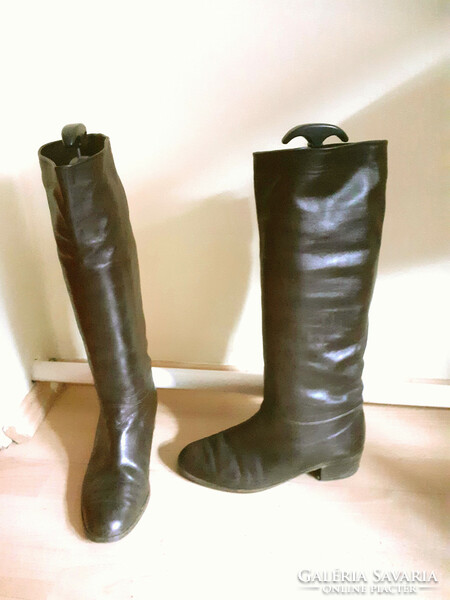 Fur-lined leather boots, boots. 38.5