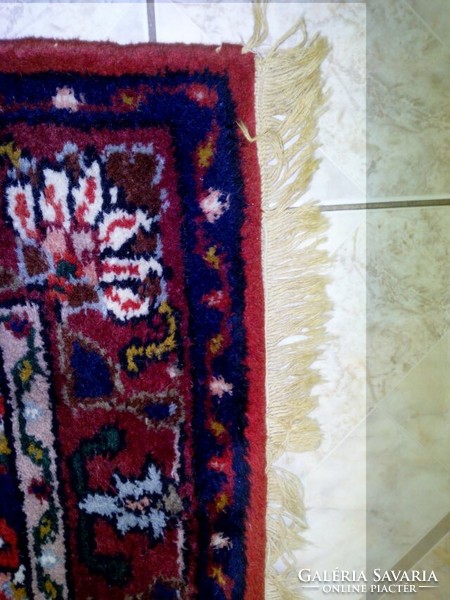 Indian Tabriz Pattern Medium Hand Knotted Thick Stuffed Wool Treadmill, Rarity