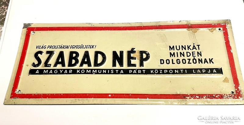 Szabad Nép - Szabad Föld szerkesztőségi fém táblák, 1950?. retro