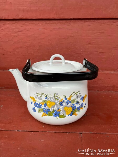 Beautiful 3 Liter Floral Daffodil Enamel Teapot Teapot Floral